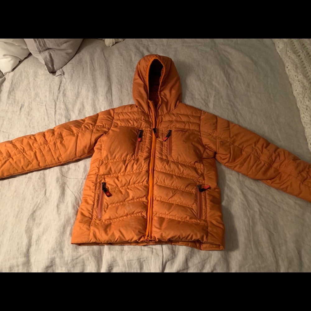 Boys size Large 700 fill down puffy Marmot jacket!